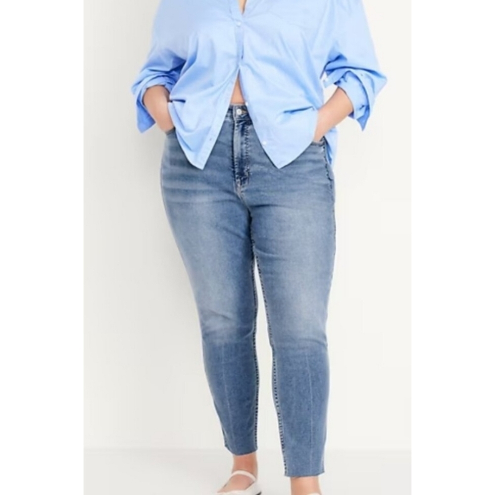 Old Navy Plus Size Midrise Rockstar Super Skinny Frayed Hem Jeans